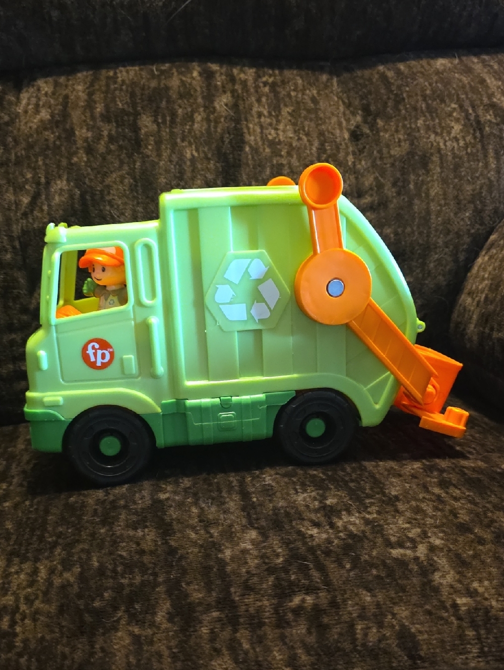 Fisher-Price Light Green Recycling Truck with Orange Lift